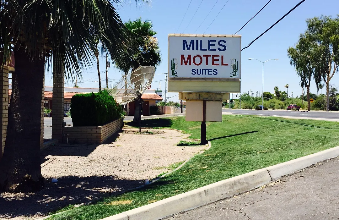 Miles Motel-1