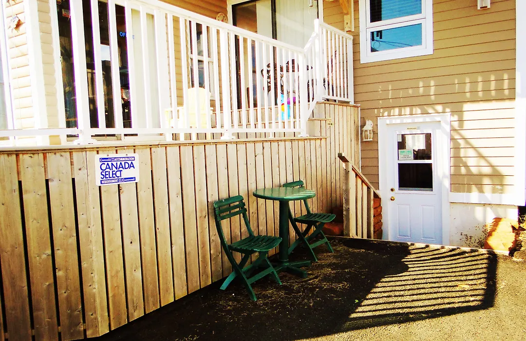 Blue Crest Cottages-1