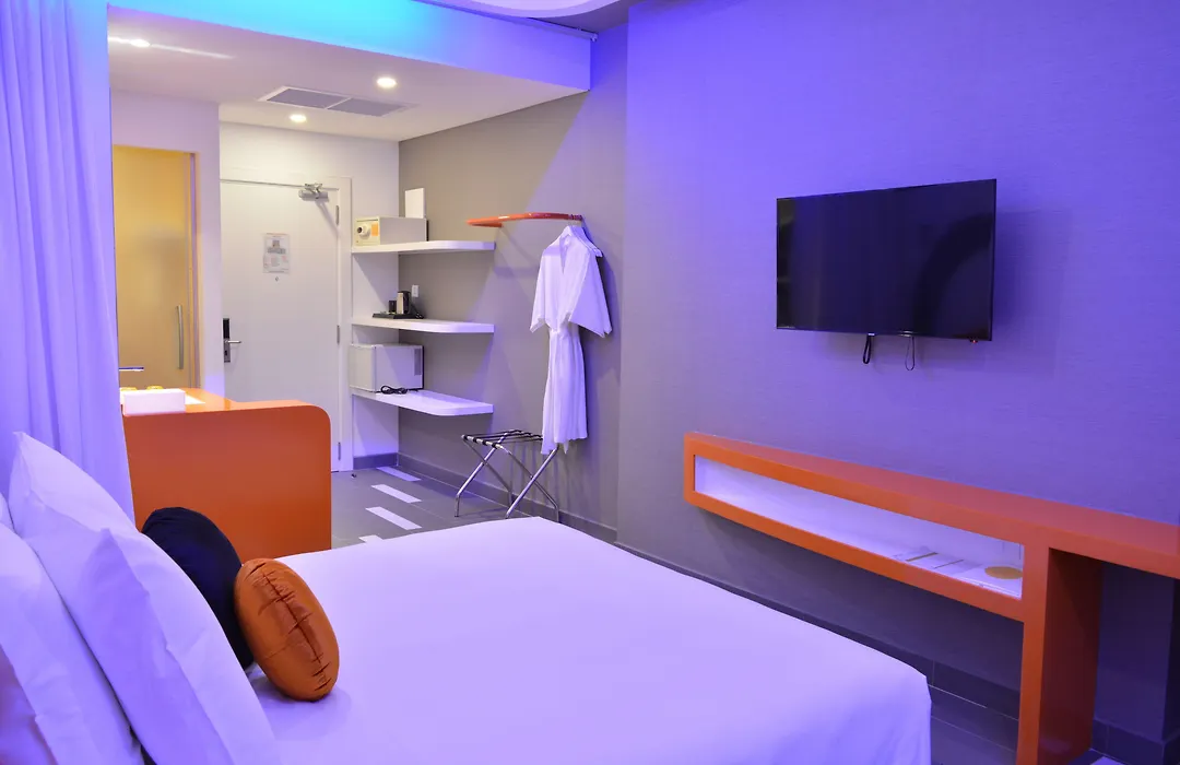 Sun & Moon, Urban Hotel-1