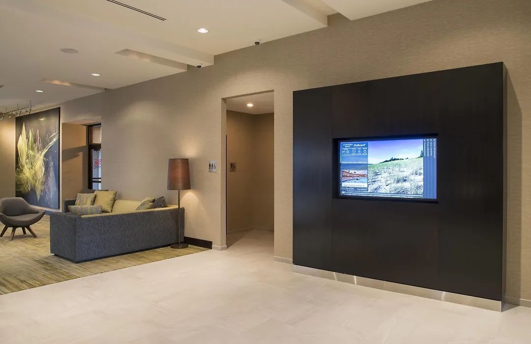 Courtyard By Marriott Holland Downtown-1
