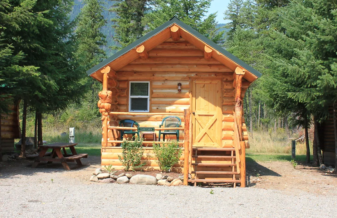 Riverfront Motel & Cabins-1