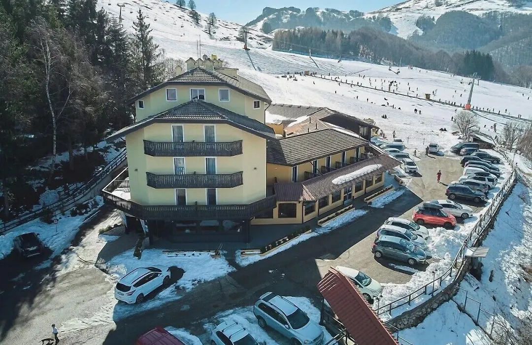 Hotel Dolomiti-1