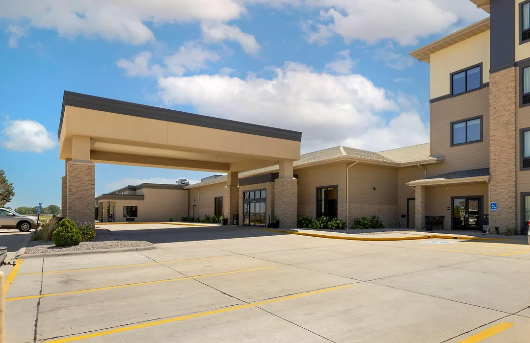 Best Western Plus North Platte Inn & Suites-1