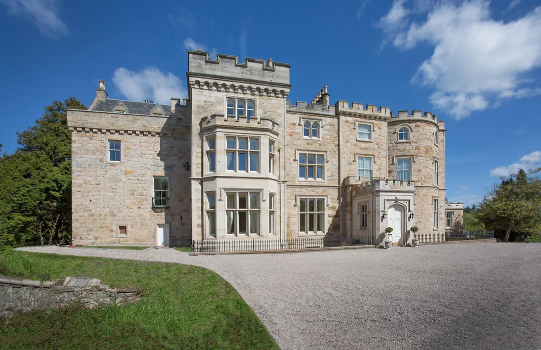 Crossbasket Castle, Hotel & Restaurant-1
