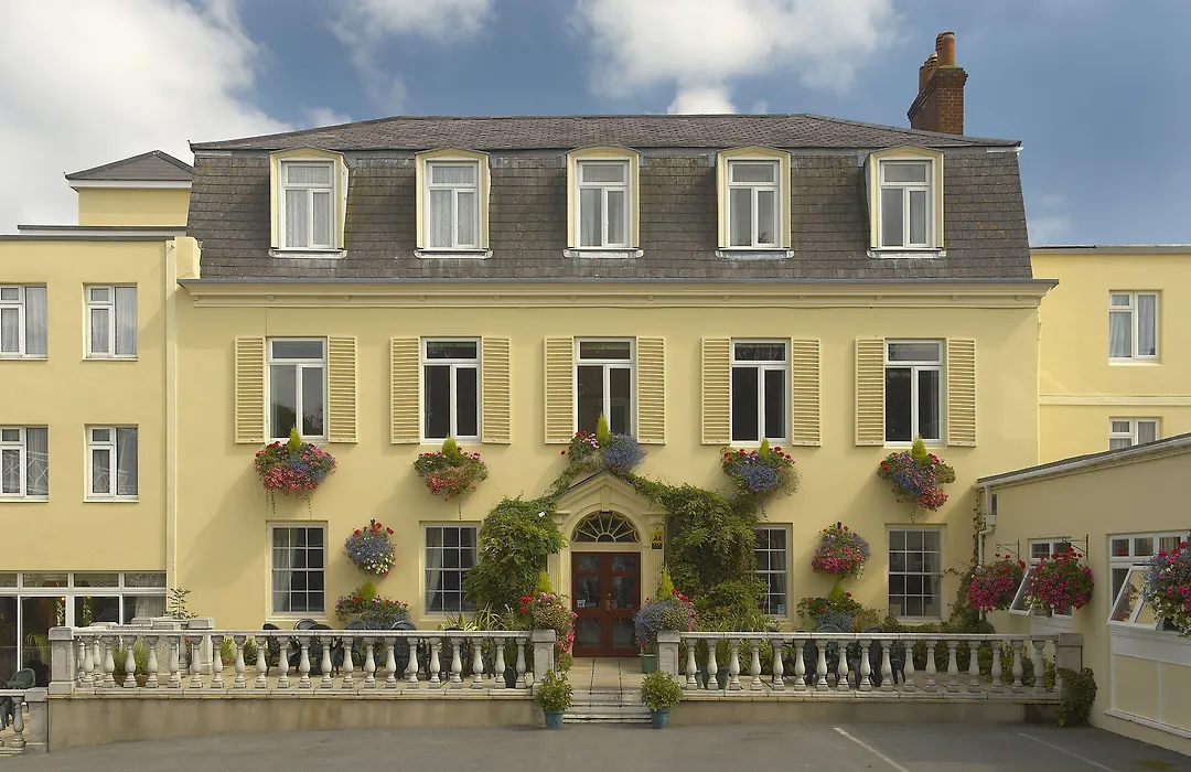 Les Rocquettes Hotel-1