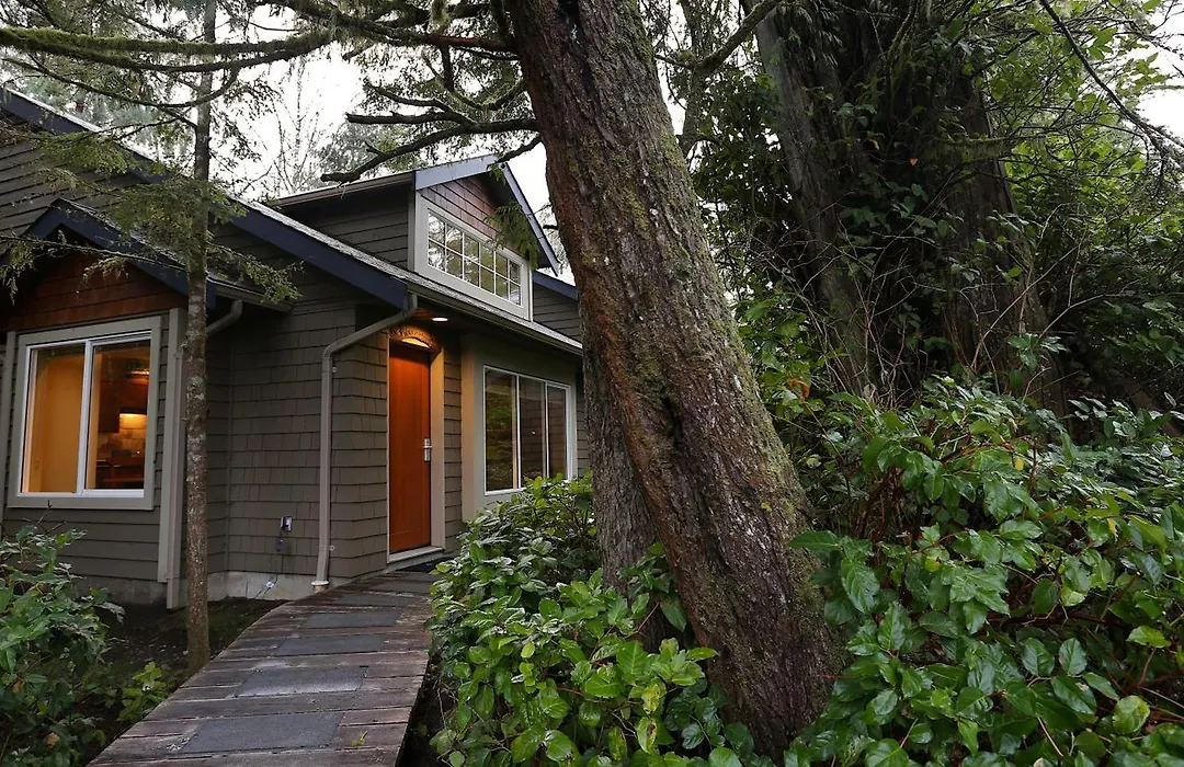 Long Beach Lodge Resort-1