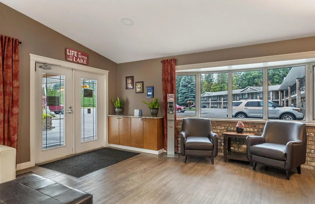 Best Western Sicamous Inn-1