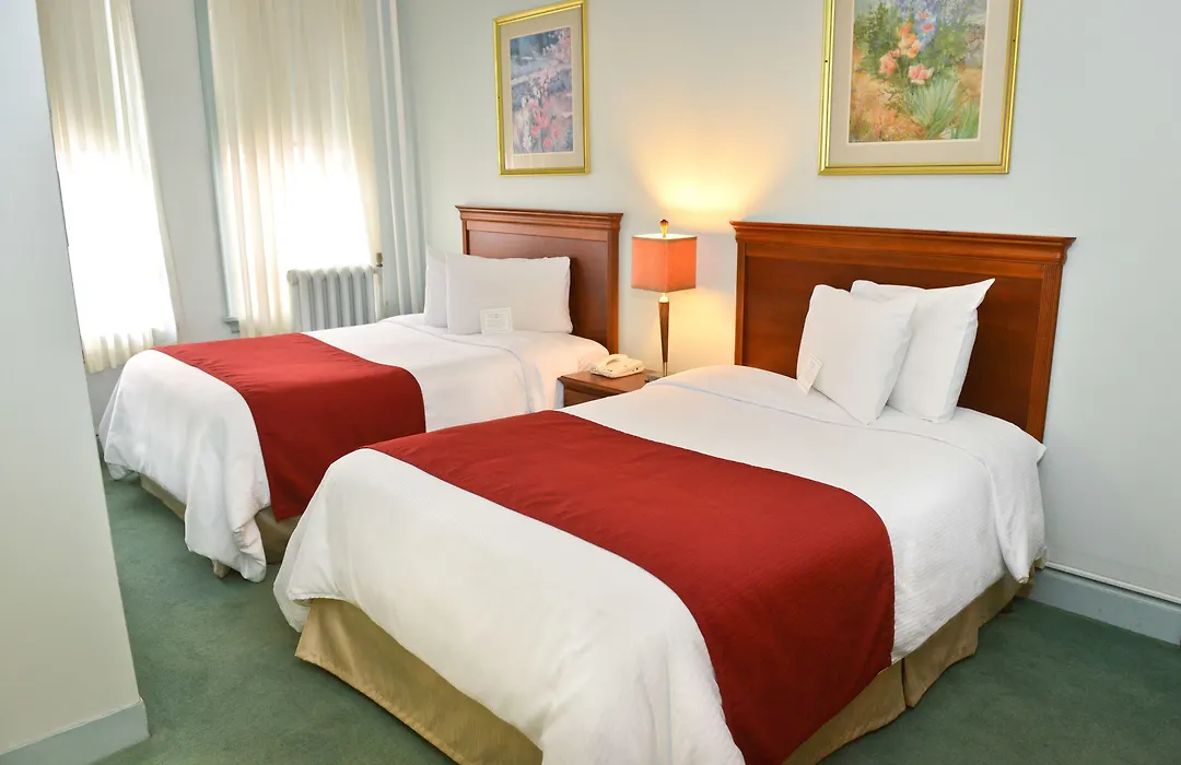 Penn Wells Hotel-1