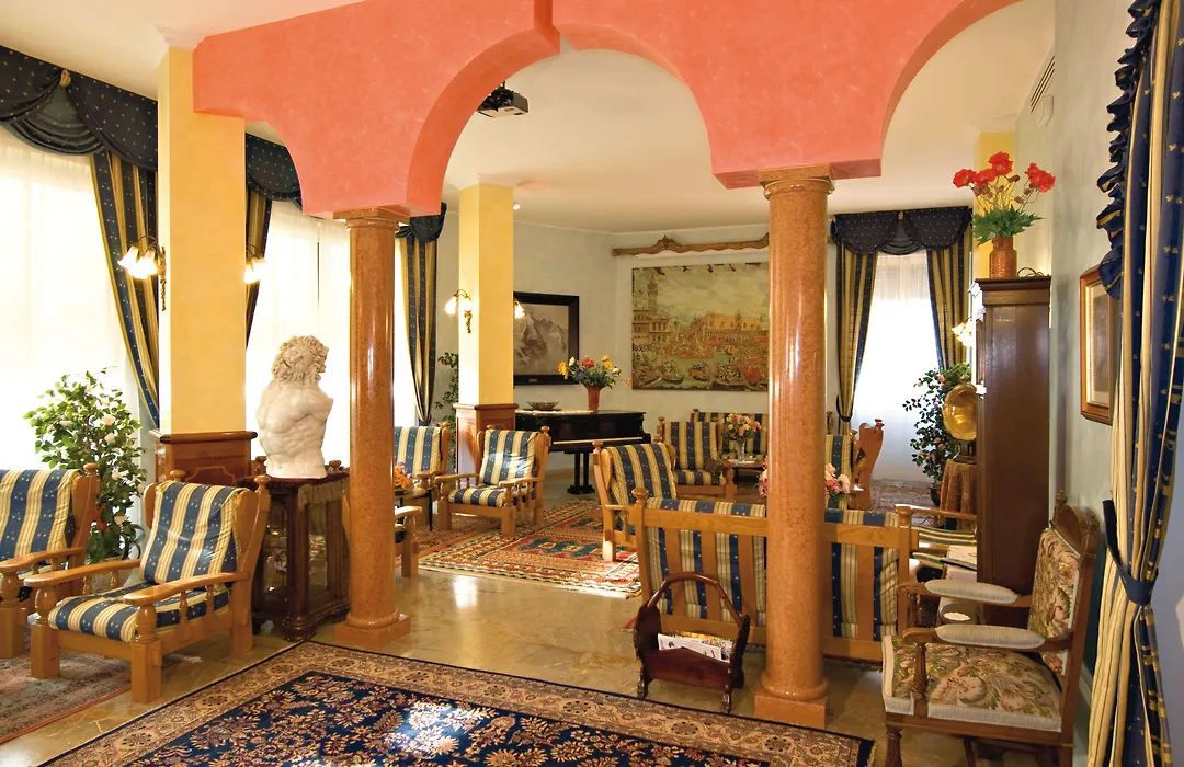 Hotel Napoleon-1