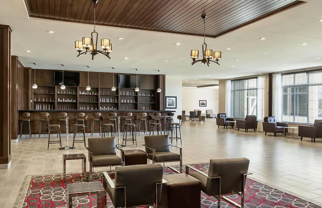 Four Points By Sheraton Grande Prairie-1