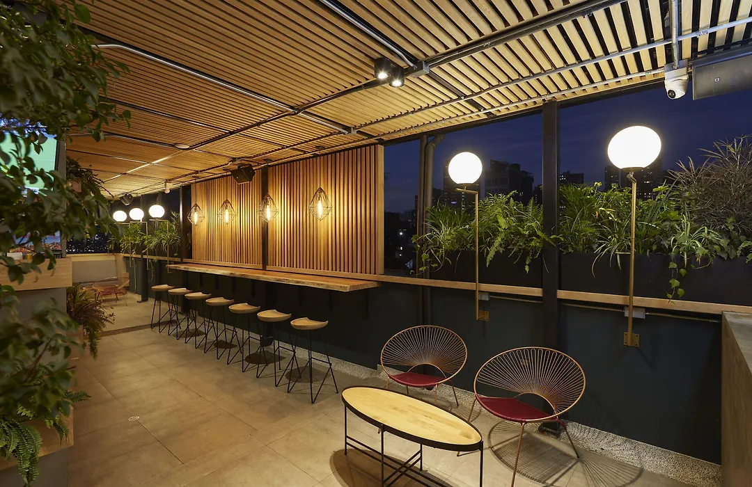 14 Urban Hotel-1