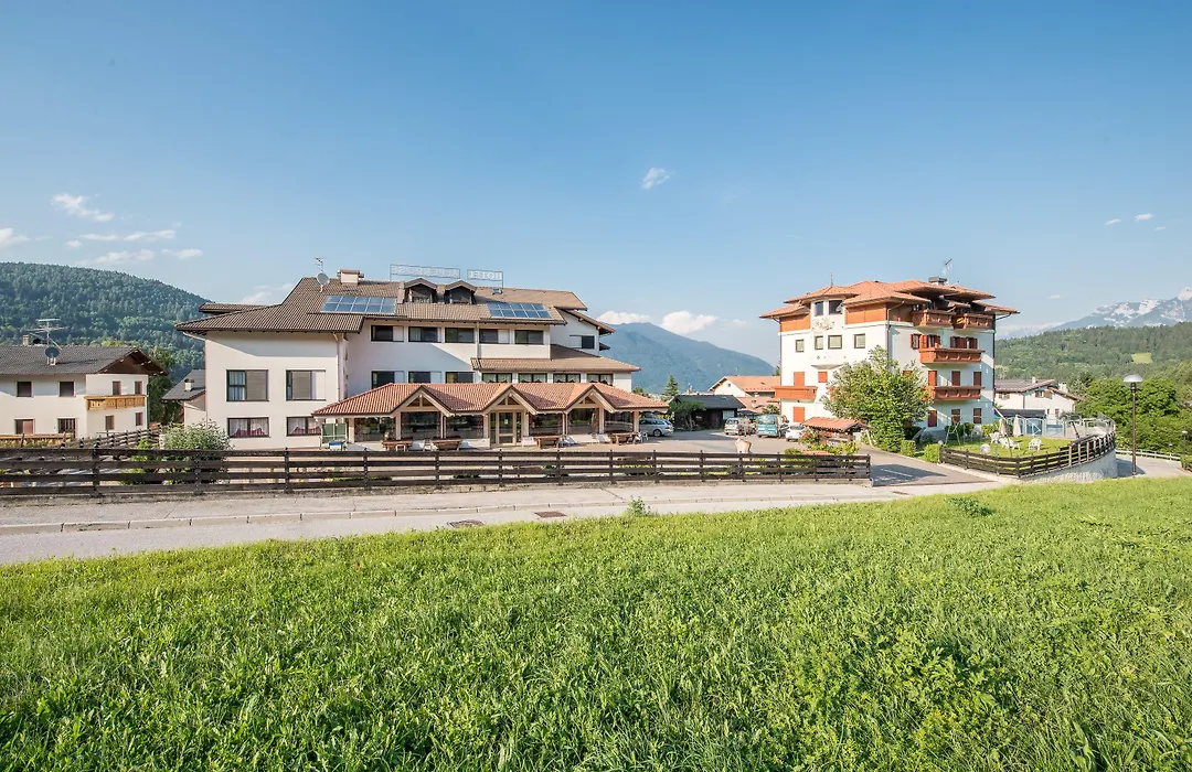 Hotel Alpenrose Wellness-1