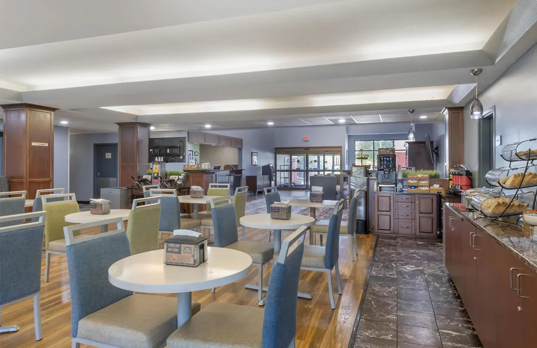 Best Western Plus Eau Claire Conference Center-1