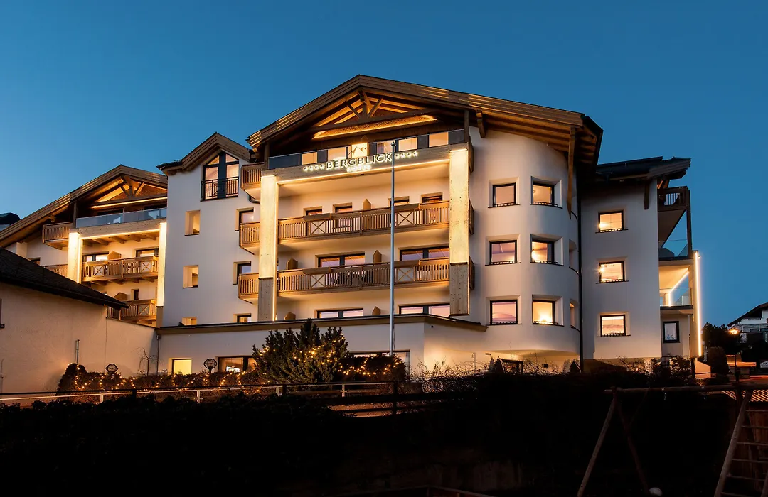 Hotel Bergblick 4 Sterne Superior-1
