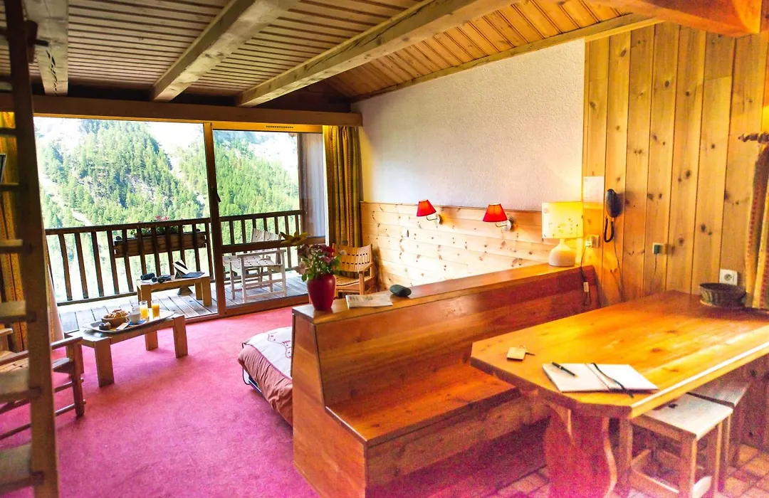Les Chalets du Villard-1