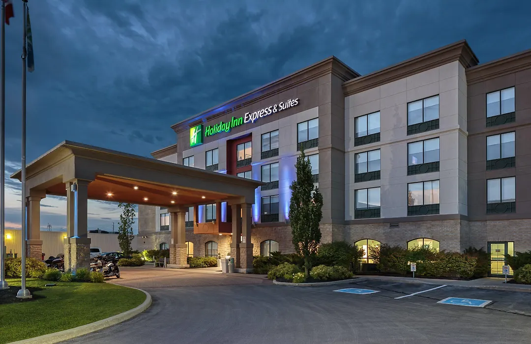 Holiday Inn Express & Suites - Belleville By Ihg-1