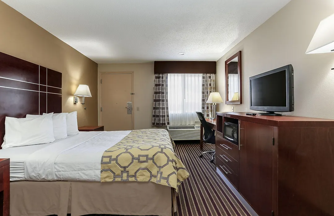 Baymont By Wyndham Bowling Green-1