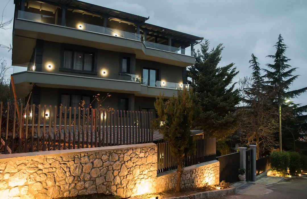 Dim'S Hotel & Restaurant-1