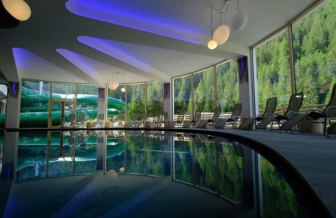 Vidor Resort-1