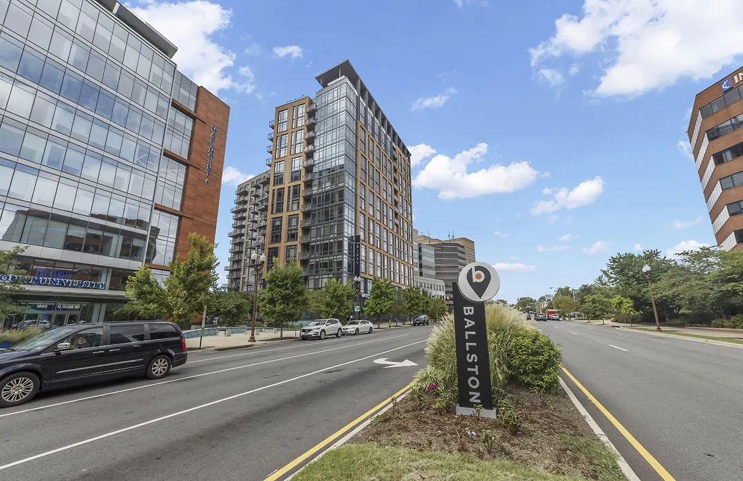 Placemakr Marymount Ballston-1