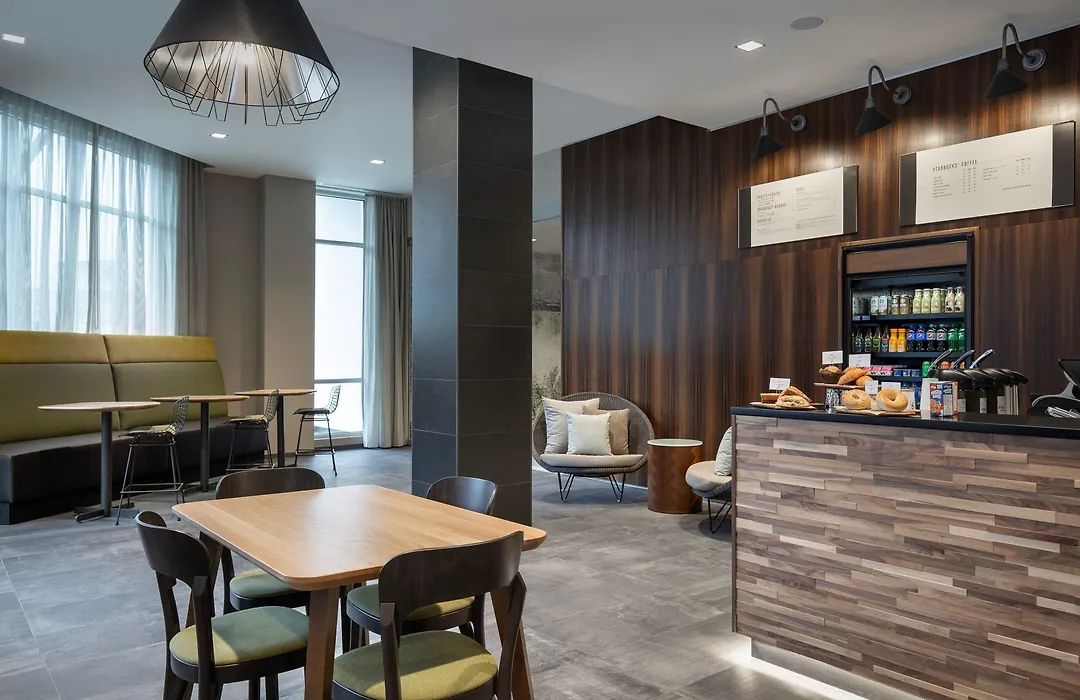 Courtyard By Marriott Nanaimo-1