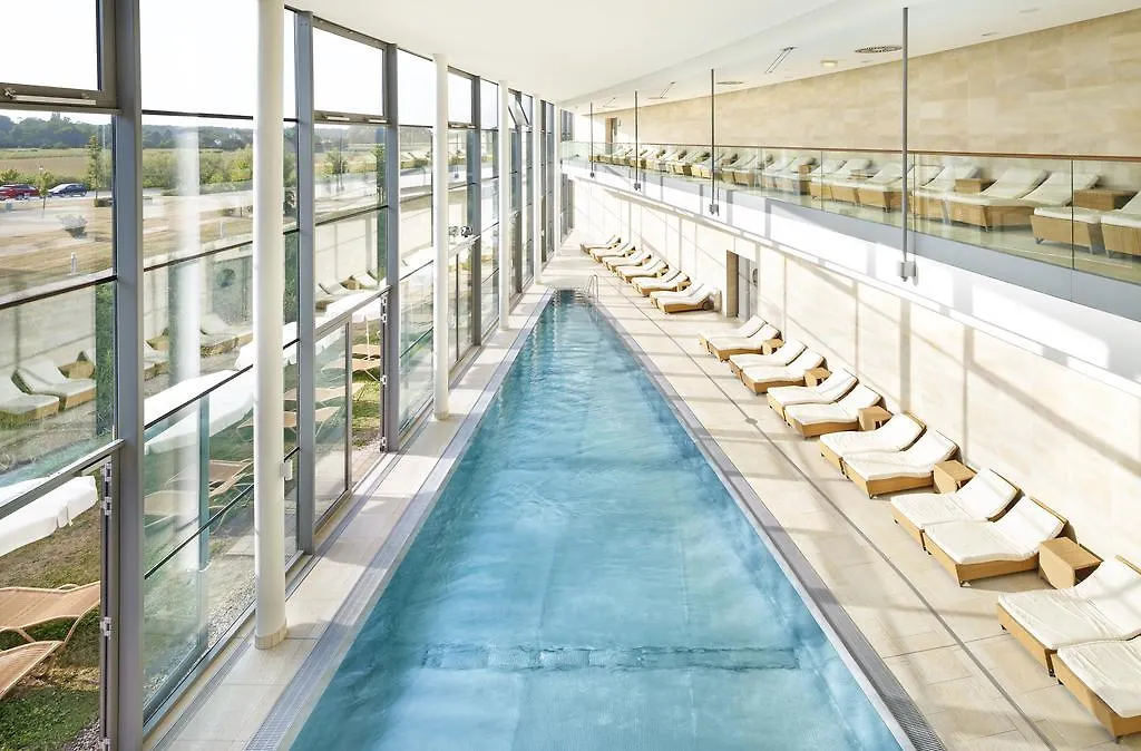 Therme Laa Hotel Silent Spa Villas-1