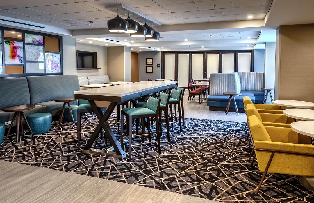 Hampton Inn Fresno Airport-1