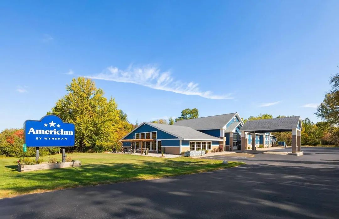 Americinn By Wyndham Douglas/Saugatuck-1