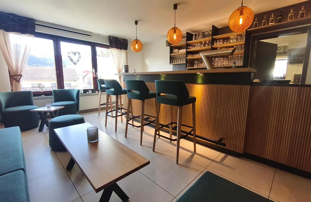 Hotel Grüner Baum mit Restaurant&Wellness-1