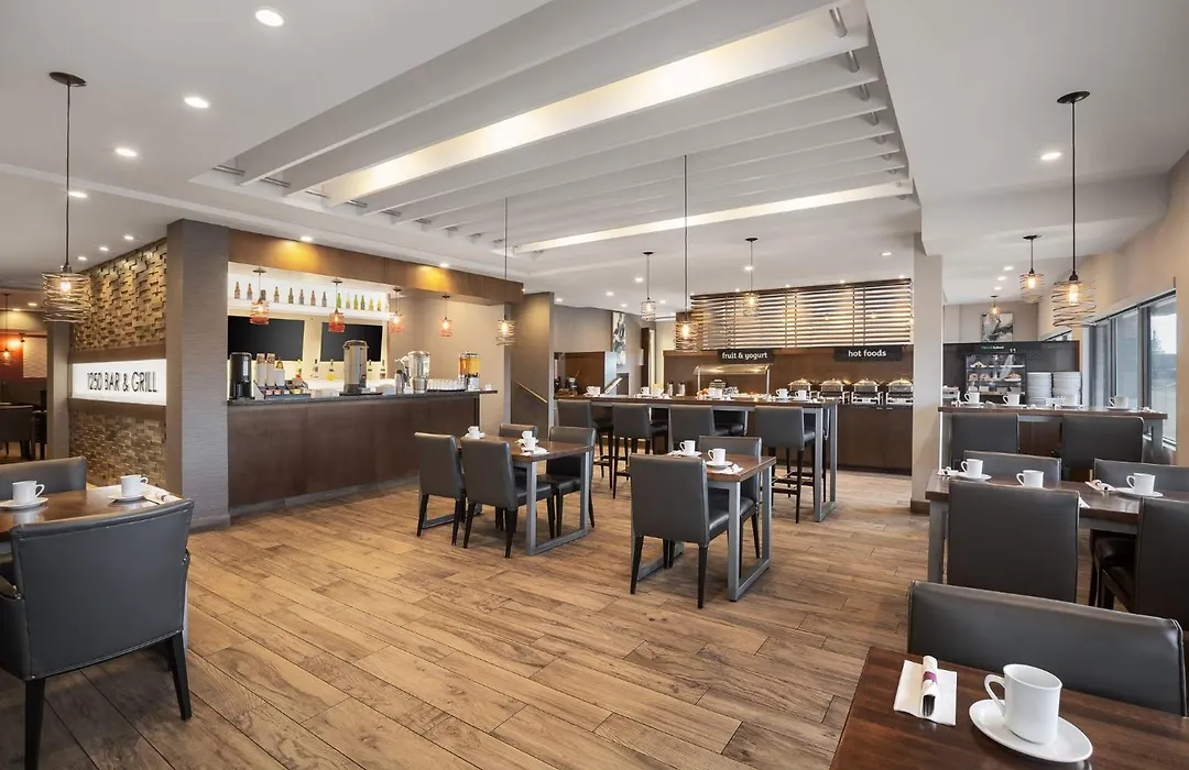 Holiday Inn Calgary Airport By Ihg-1