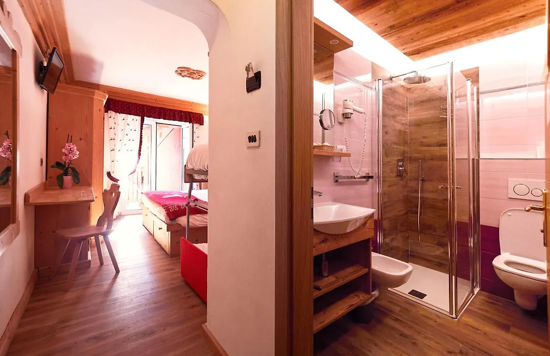 Hotel Aurora-1