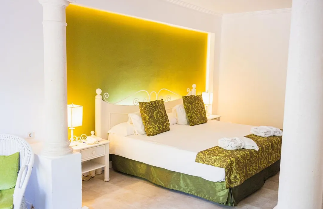 Lago Garden Apart-Suites&Spa Hotel-1