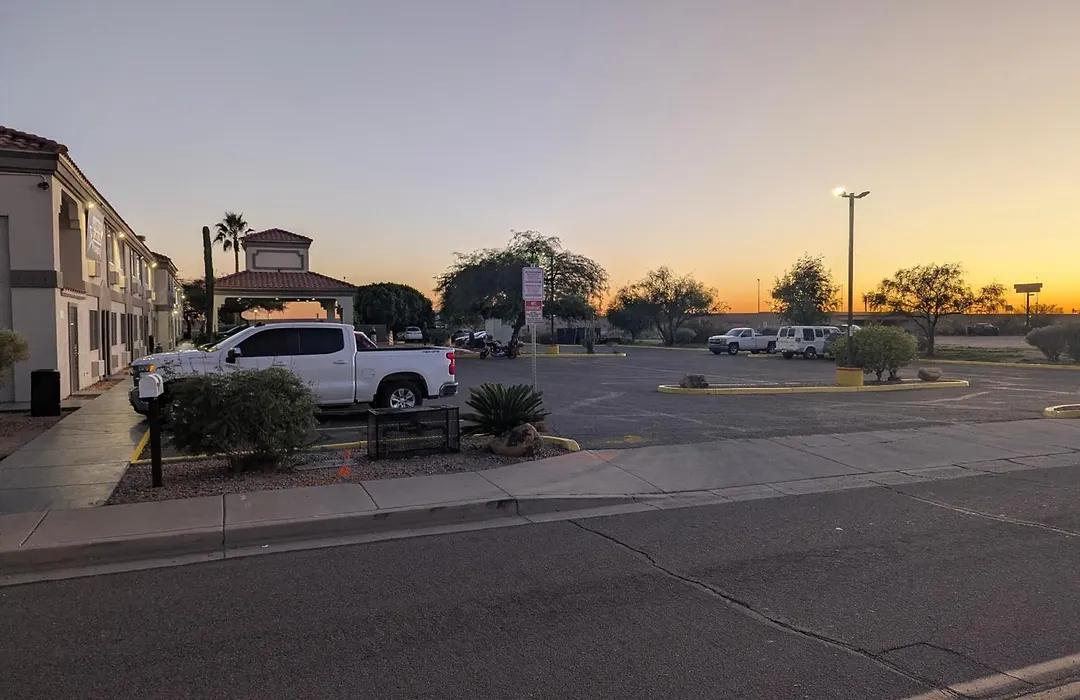 Americas Best Value Inn Apache Junction-1