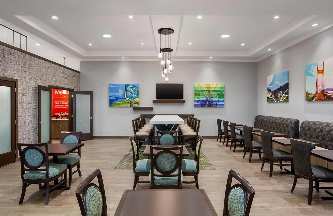 Hampton Inn By Hilton Kamloops-1
