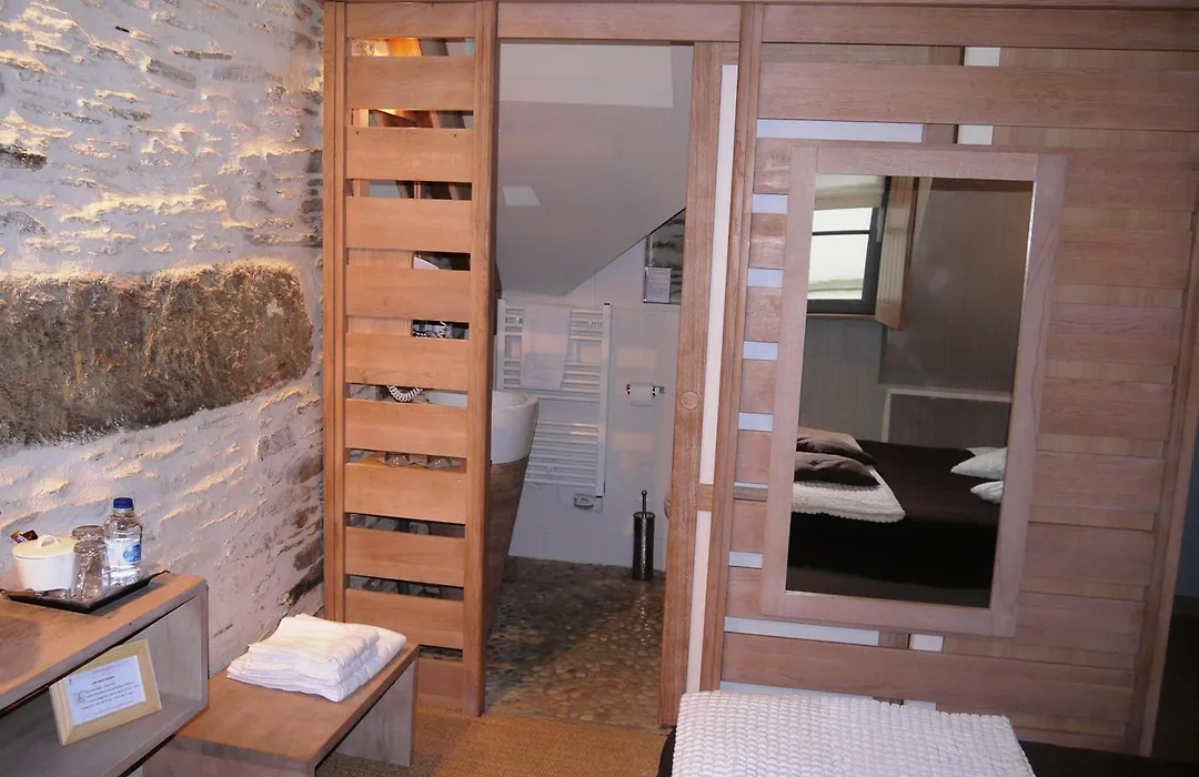 La Vinotière Chambres Appartements Spa-1