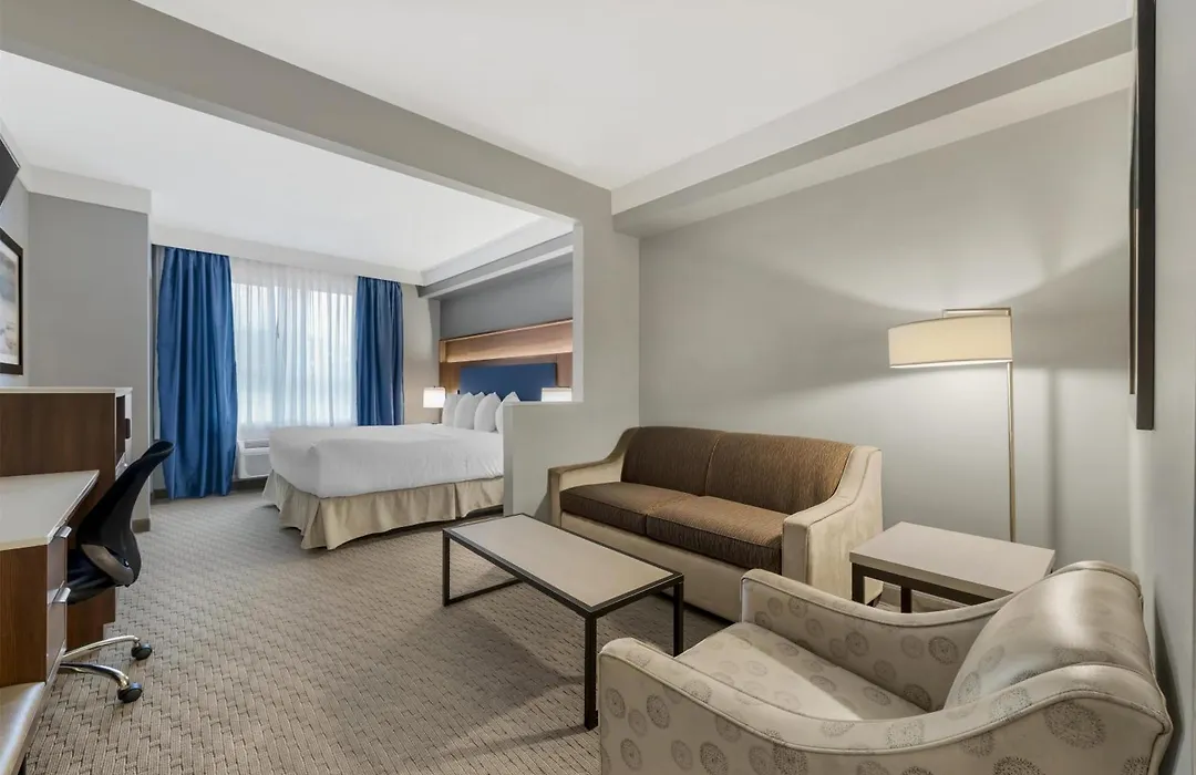 Best Western Plus Revelstoke-1