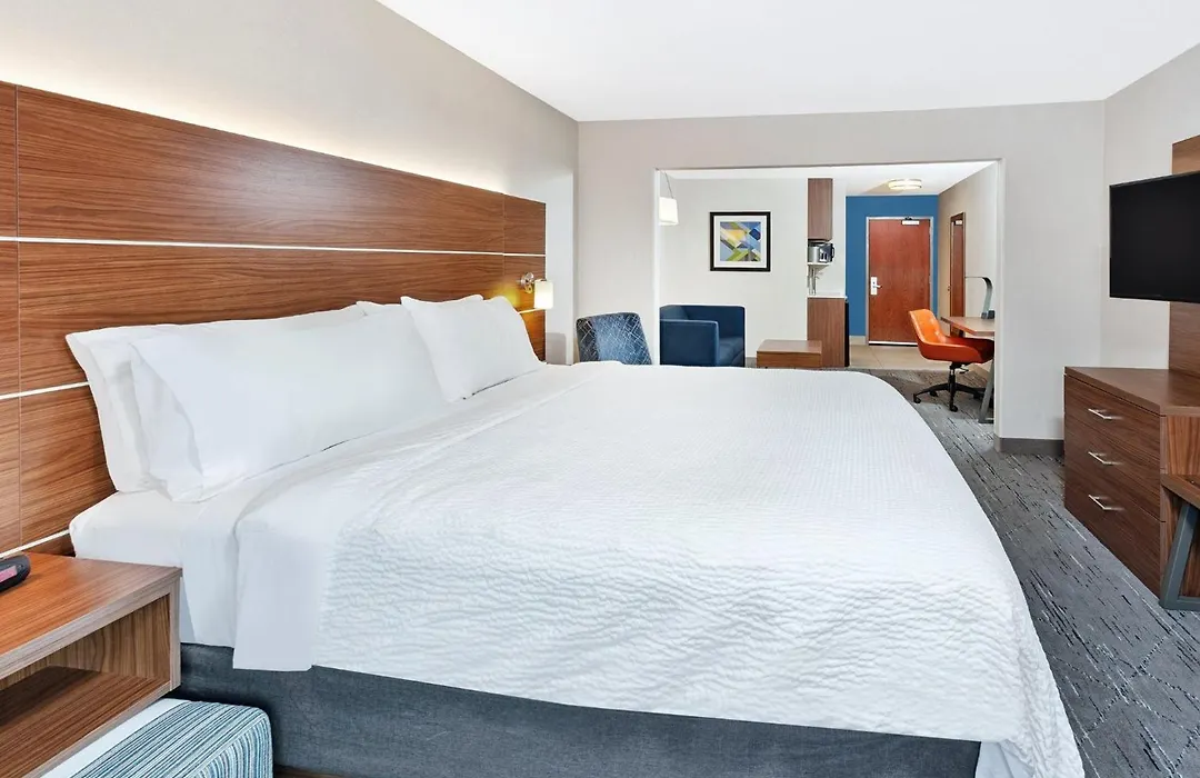Holiday Inn Express Hotel & Suites Urbana-Champaign-U Of I Area By Ihg-1