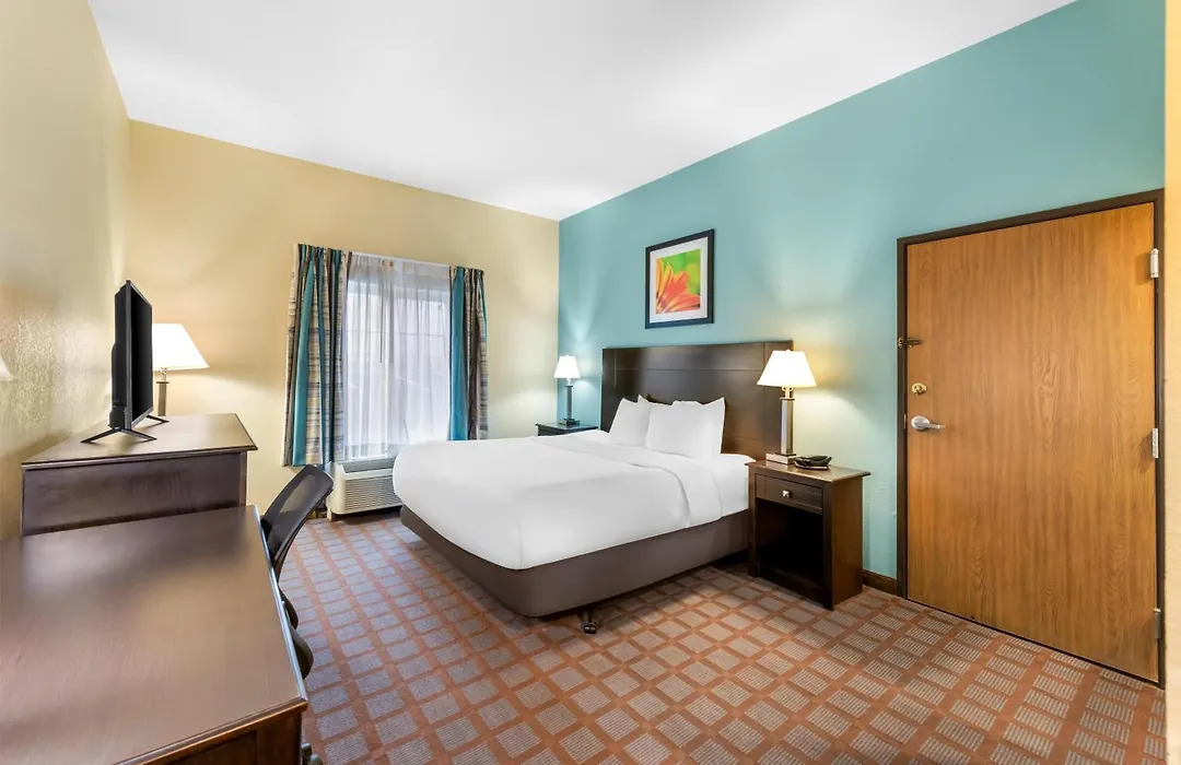 Red Lion Inn & Suites Blue Springs-1