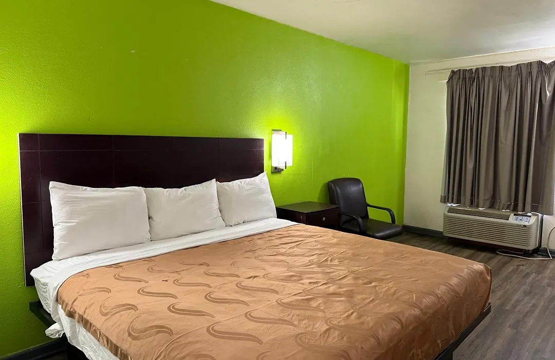 Budgetel Inn And Suites- Fort Gordon-1