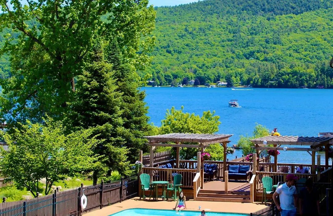The Sundowner On Lake George-1