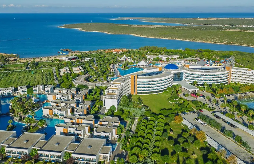 Aquasis De Luxe Resort & Spa-1