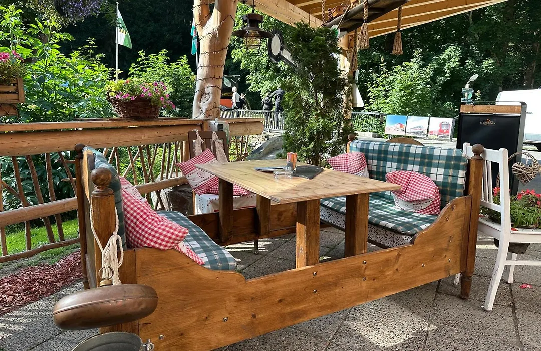 Erlebnishotel&Restaurant Fichtenhäusel am Pöhlagrund-1