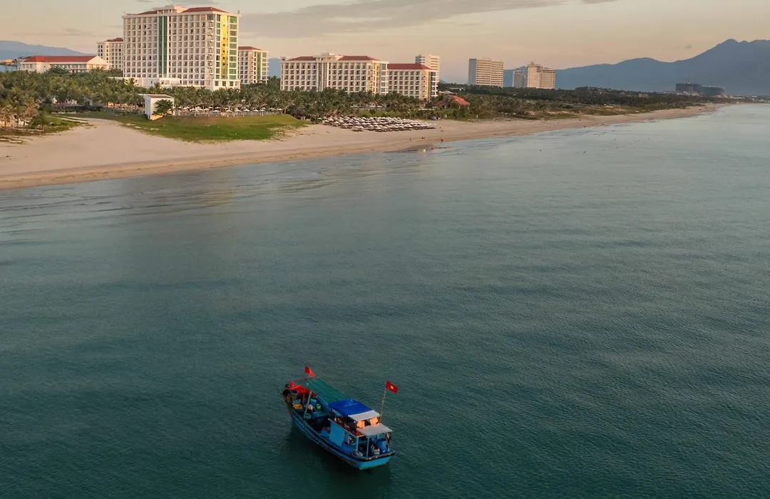 Swandor Cam Ranh Resort-1
