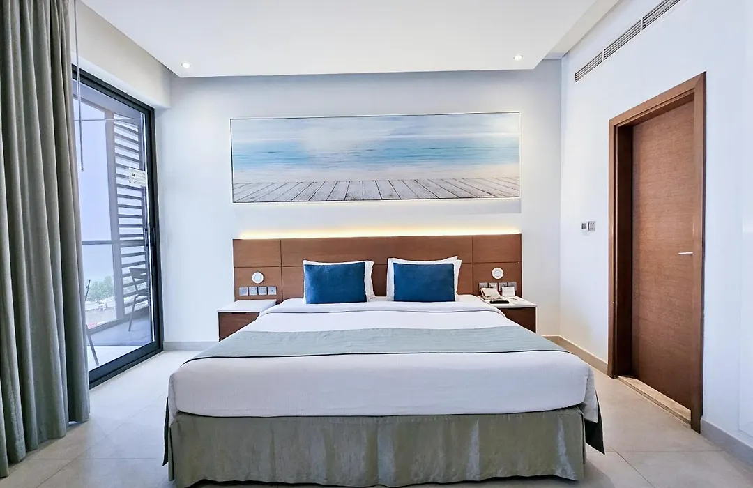 Wyndham Garden Ajman Corniche-1