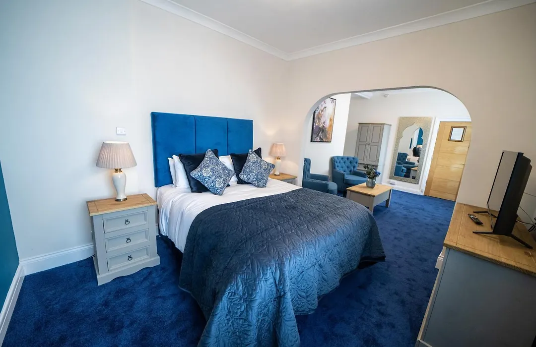 The Manor Hotel-1
