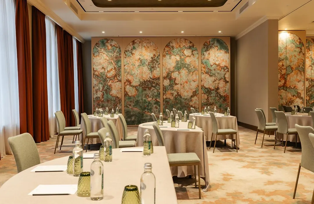 Grand Hotel Vilnius, Curio Collection By Hilton-1