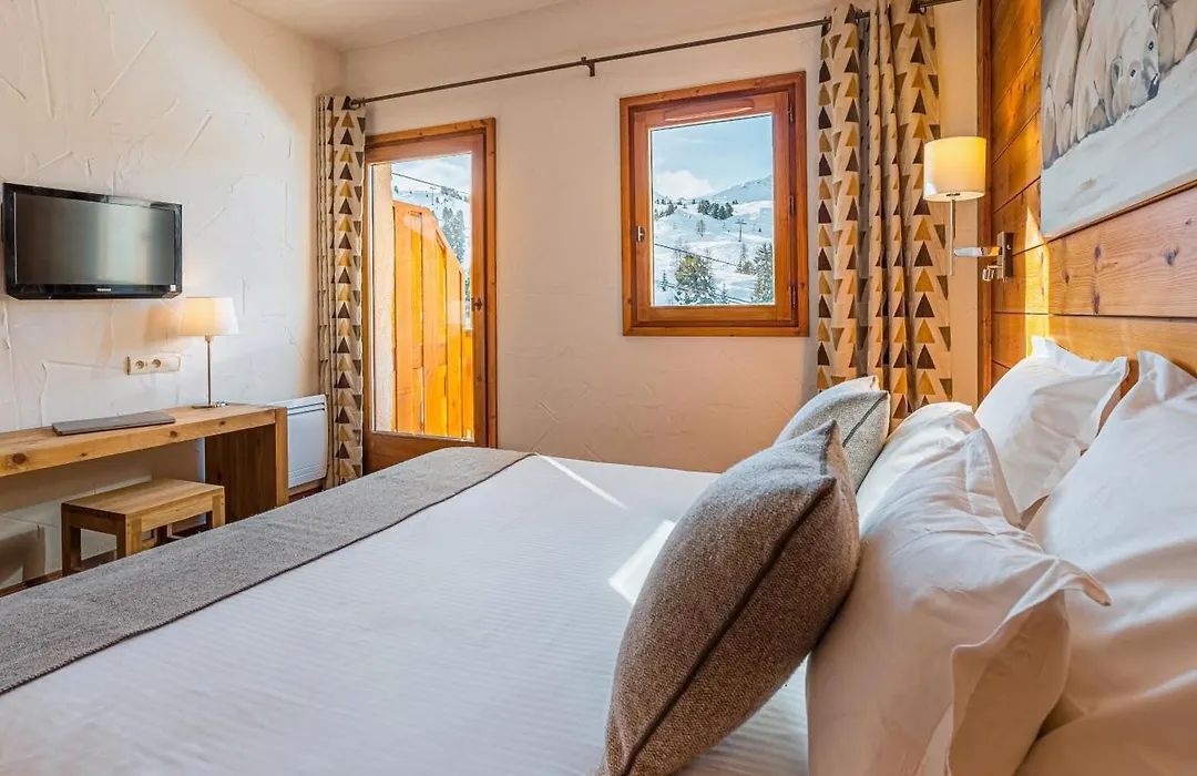 Hotel Carlina By Les Etincelles-1