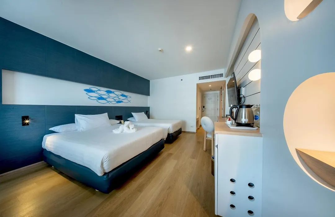Jomtien Palm Beach Hotel & Resort - Family-Friendly-1