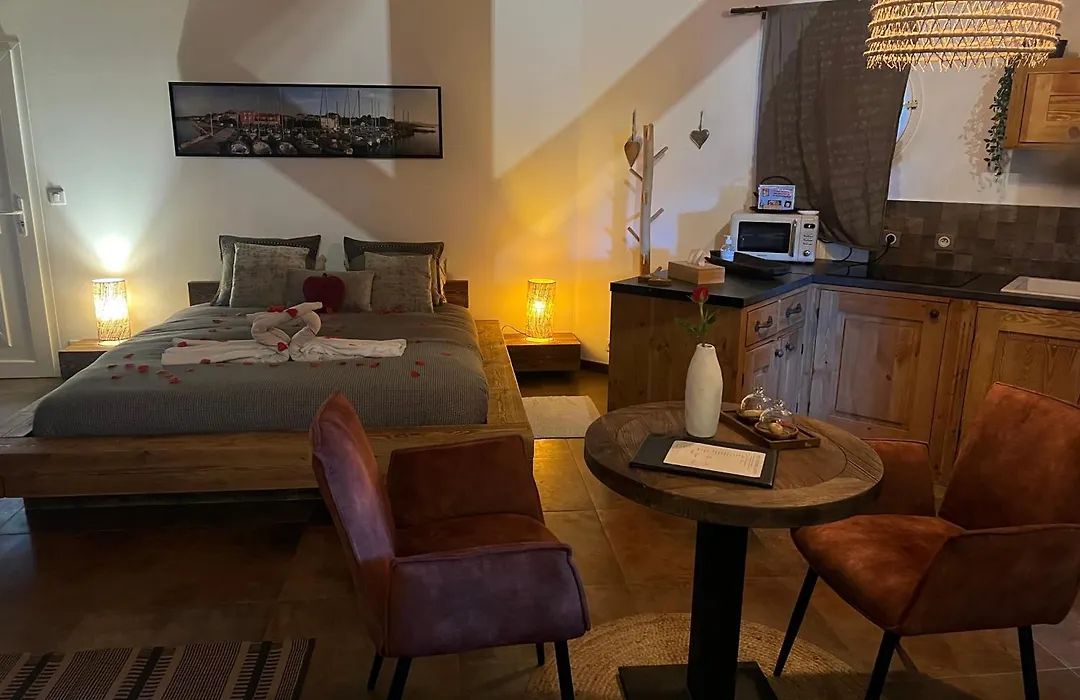 Les Lofts de Bouzigues - Spa privatif&Romantique-1