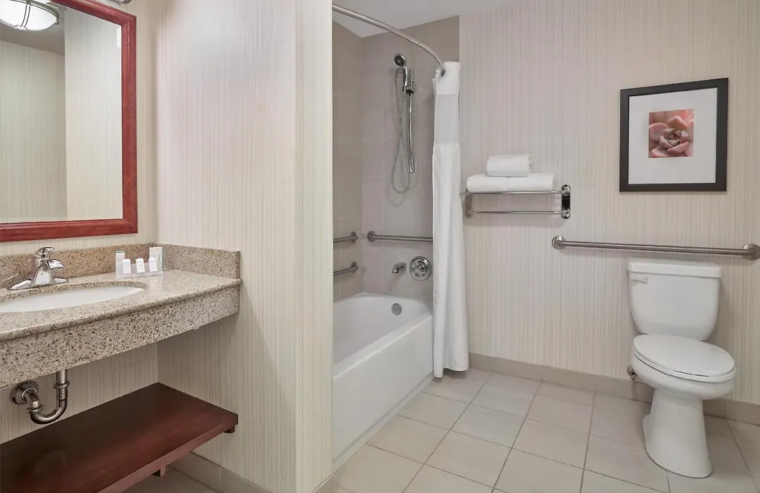 Hilton Garden Inn West Edmonton-1